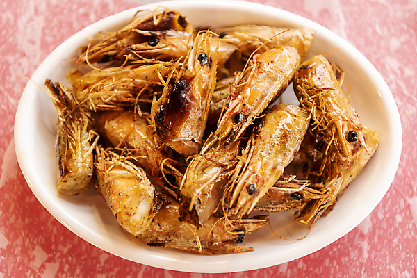 포토 JPG 접시 사람없음 하이앵글 식당 대하 가득함 인천 대가리 대하구이 어시장 제철 새우버터구이 제철음식 국내포토 식기 음식 뷰포인트 새우 한국 상점 시장 구이 파일형식