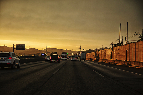 포토 JPG 자동차 하늘 풍경 사람없음 야외 노을 일몰 고속도로 위로 퇴근길 시흥 국내포토 자연요소 도로 육상교통 퇴근 경기도 파일형식