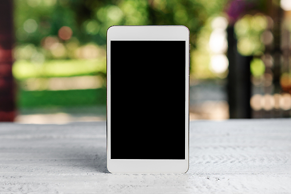 포토 JPG 해외이미지 라이프스타일 디자인 백그라운드 컨셉 인터넷 비즈니스 통신 자연 탁자 커뮤니케이션 무선통신 아이디어 사람없음 야외 목재 아웃포커스 스마트폰 핸드폰 컴퓨터 태블릿 한개 우주 모니터 자료 공백 장비 터치 메시지 소프트포커스 연결 전화기 시티라이프 정보매체 터치스크린 카피스페이스 해외포토 나무 1 가구 재료 촬영기법 생활 전자제품 스마트기기 생태계 파일형식 이미지허브