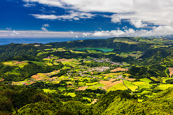 포토 JPG 해외이미지 나무 식물 공원 섬 여행 잎 자연 산 파노라마 사람없음 야외 초록색 마을 계곡 트래킹 시골 숲 포르투갈 언덕 화산 수국 대서양 내추럴 보호구역 해외포토 공공시설 꽃 유럽 바다 컬러 레저 촬영기법 생태계 구역 파일형식 이미지허브