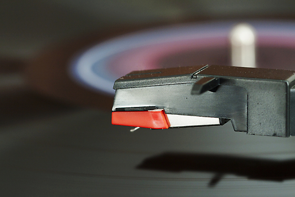 포토 JPG 해외이미지 직업 1 디자인 음악 백그라운드 놀이 사람없음 가로 전자제품 파티 검은색 소리 장비 수확 흰색 기구 춤 디스크 바늘 혼합 갑판 DJ 클럽 싱글 복고 디스코 전자 오디오 아날로그 축음기 스테레오 비닐 턴테이블 돌리기 뮤지컬 섞기 옛날 테크노 플레이어 유흥 해외포토 컬러 음향기기 농업 배_교통 모션 재질 문화예술 이벤트 골동품 도구 질병 파일형식 이미지허브