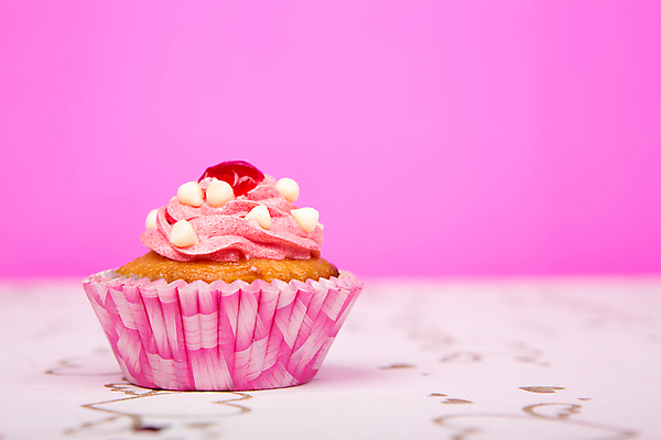 포토 JPG 해외이미지 분홍색 사람없음 장식 한개 달콤 컵케이크 크림 해외포토 1 컬러 케이크 맛 파일형식 이미지허브