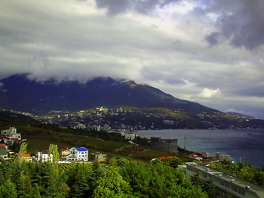 포토 JPG 해외이미지 나무 구름 바다 여행 하늘색 백그라운드 자연 하늘 휴가 휴식 산 풍경 사람없음 건물 초록색 물 파란색 도시풍경 여행객 항구 맑음 수영 가을 흰색 전원 도시 만 숲 9월 휴양지 러시아 타운 남쪽 내추럴 터키석 파라다이스 해외포토 자연요소 식물 건축물 계절 유럽 컬러 컨셉 교통시설 날씨 사람 장소 수상스포츠 날짜 전기에너지 보석 방향 생태계 파일형식 이미지허브