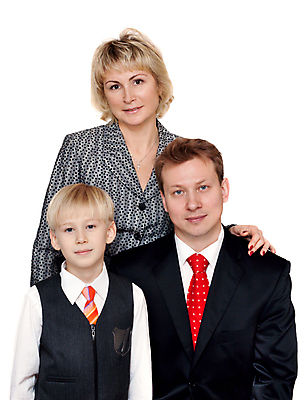 포토 JPG 해외이미지 백인 라이프스타일 손 커플 응시 여자 남자 행복 얼굴 어린이 백그라운드 가족 성공 남편 넥타이 주택 함께함 3 사랑 미소 사람 정장 성인 빨간색 세명 낭만 흰색 신선 아내 닫기 치아 내추럴 해외포토 서양인 시선 잡화 옷 감정 컬러 컨셉 관계 모션 표정 건물 생활 신체부위 소화기관 파일형식 이미지허브