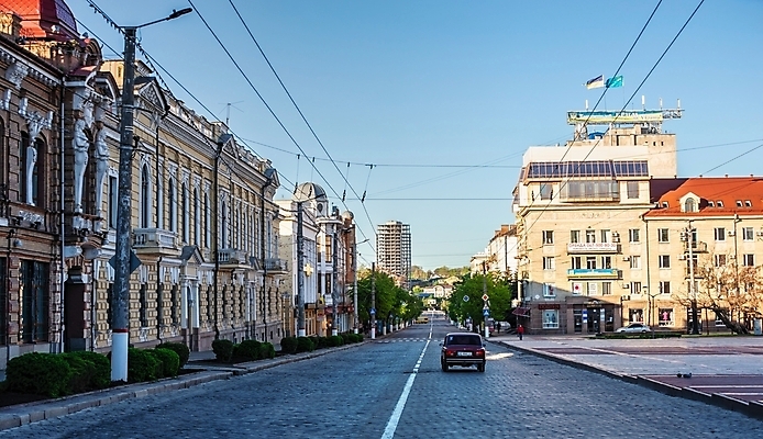 포토 JPG 해외이미지 유럽 여행 건축양식 아침 휴가 거리 풍경 사람없음 야외 건물 도시풍경 도시 타운 옛날 우크라이나 해외포토 주간 건축물 건축 나라 파일형식 이미지허브