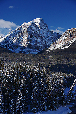 포토 JPG 해외이미지 공원 캐나다 겨울 자연 산 풍경 사람없음 야외 얼음 추위 흰색 빙하 장면 밴프 빙원 앨버타 전국 절정 눈내림 로키산맥 해외포토 자연요소 계절 공공시설 컬러 북아메리카 눈_날씨 생태계 파일형식 이미지허브