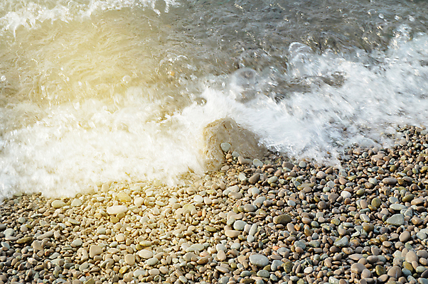포토 JPG 해외이미지 파도 바다 여행 백그라운드 자연 추상 휴가 휴식 풍경 사람없음 물 여름 파란색 빛 강 뷰티 평화 화목 거품 회색 젖음 조약돌 바위 흰색 오픈 뜨거움 원형 서핑 매끈함 질감 보케 장면 노려봄 카피스페이스 해외포토 자연요소 도형 계절 컬러 컨셉 무늬 표정 공백 돌_바위 수상스포츠 감각 생태계 파일형식 이미지허브