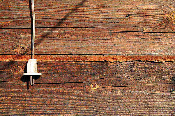 포토 JPG 해외이미지 벽 조각 가구 백그라운드 포크 무늬 패턴 벽지 추상 바닥 주택 사람없음 목재 빨간색 갈색 흰색 반지 닫기 콘센트 코드 널 그늘 낟알 묘사 오브젝트 질감 서식 꼬리 통나무 철사 잡동사니 그런지 깨짐 전압 진짜 해외포토 나무 식기 컬러 생활용품 컨셉 재료 장신구 모션 건물 파일형식 이미지허브