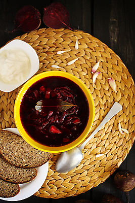 포토 JPG 해외이미지 전통 접시 음식 백그라운드 다이어트 토마토 채소 파슬리 건강 식이요법 마늘 육류 요리 사람없음 빨간색 주방 식사 저녁식사 버섯 시골 뜨거움 사발 수프 먹기 읽기 크림 메뉴 질감 양배추 레시피 점심식사 그물버섯 러시아인 비트 우크라이나 전국 핸드메이드 스타일 해외포토 서양인 식기 유럽 컬러 식재료 모션 사기그릇 파일형식 이미지허브