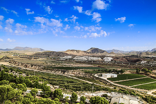 포토 JPG 해외이미지 나무 밭 하늘 산 사람없음 마을 해외포토 식물 농업 파일형식 이미지허브