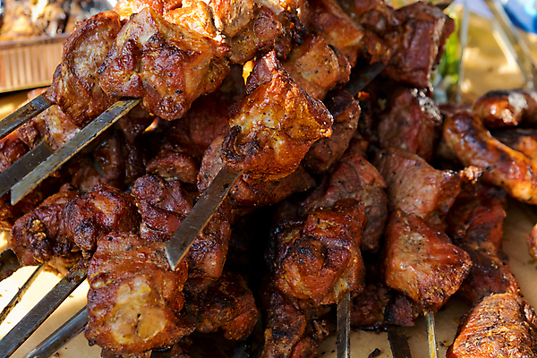 포토 JPG 해외이미지 접시 음식 조각 백그라운드 오렌지 거리 육류 돼지고기 이벤트 사람없음 야외 빨간색 소풍 파티 세일 축제 식사 튀김 오픈 뜨거움 꼬치 맛 그릴 바비큐 굽기 계산대 주말 점심식사 케밥 맛있는 해외포토 식기 컬러 컨셉 과일 식재료 주방용품 야외활동 구이 파일형식 이미지허브