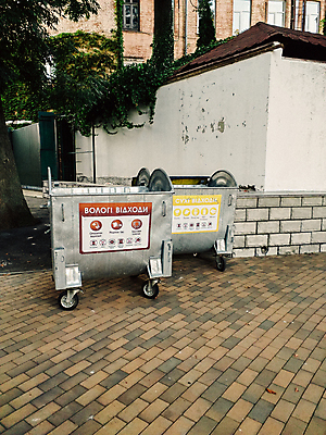 포토 JPG 해외이미지 접시 음식 백그라운드 컨셉 자연 요리 사람없음 상자 환경 재활용 거품 흰색 얼룩 오픈 오염 아침식사 쓰레기 폐기물 일회용 컨테이너 플라스틱 버리기 오브젝트 속도 생태계 먼지 패키지 문제 낭비 점심식사 생태학 중고 해외포토 식기 교육 산업 컬러 모션 재질 식사 친환경 파일형식 이미지허브