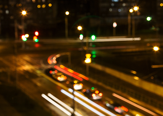 포토 JPG 해외이미지 도로 야경 자동차 사람없음 야외 빛 도시풍경 도시 소프트포커스 신호등 해외포토 길 육상교통 교통시설 촬영기법 풍경 야간 파일형식 풍경_경치 이미지허브