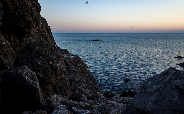 포토 JPG 해외이미지 구름 실루엣 바다 섬 여행 백그라운드 오렌지 건축양식 태국 자연 하늘 낚시 휴가 산 풍경 사람없음 야외 물 여름 파란색 햇빛 태양 일출 침묵 일몰 새벽 자유 보트 저녁 대서양 수평선 해외포토 자연요소 계절 건축 아시아 컬러 컨셉 배_교통 과일 레저 촬영기법 노을 소리 야간 생태계 파일형식 이미지허브