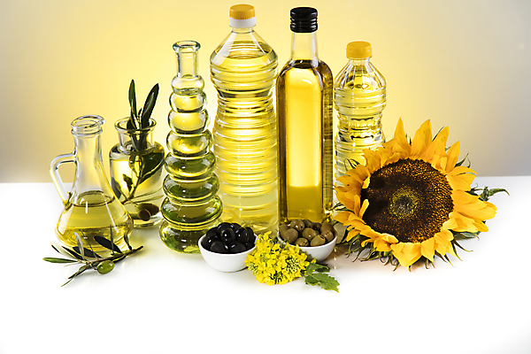 포토 JPG 해외이미지 그릇 유리병 해바라기 실내 사람없음 다양 나뭇가지 식용유 올리브오일 노란배경 오일병 올리브열매 올리브잎 카놀라 해외포토 나무 식기 열매 꽃 다수 백그라운드 잎 병_용기 내부 노란색 기름_음식 파일형식 이미지허브