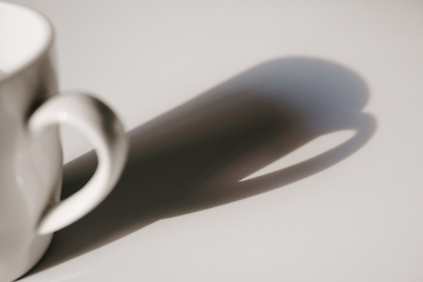 포토 JPG 해외이미지 모양 디자인 커피 음료 백그라운드 탁자 아침 손잡이 그림자 사람없음 옆모습 컵 빛 우주 주방 에너지 머그컵 흰색 도자기 액체 차 아침식사 커피잔 찻잔 컨테이너 집중 심볼 오브젝트 싱글 상쾌 카푸치노 단절 백자 카페인 해외포토 주간 식기 감정 산업 뷰포인트 컬러 가구 컨셉 잔 식사 파일형식 이미지허브