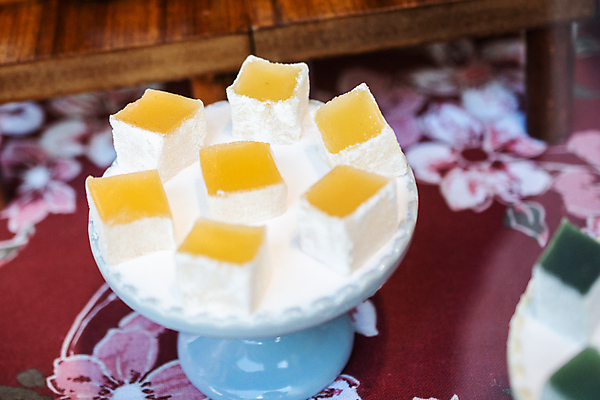 포토 JPG 해외이미지 단면 실내 사람없음 여러개 달콤 받침대 로쿰 해외포토 다수 디저트 내부 맛 터키음식 파일형식 이미지허브