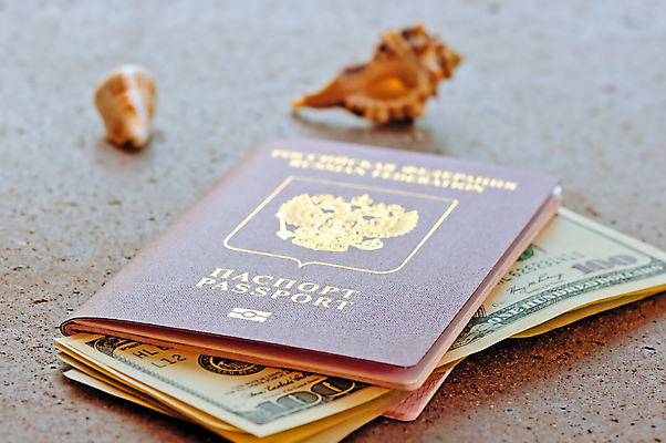 포토 JPG 해외이미지 전통 유럽 종이 여행 컨셉 돈 비즈니스 탁자 표면 휴가 열대 아이디어 실내 사람 사람없음 빨간색 여름 금융 달러 침묵 껍질 재산 황금 심볼 오브젝트 러시아 신분 계산서 휘장 전국 화강암 이민 해외포토 계절 나라 컬러 가구 이동 내부 경제 소리 암석 파일형식 이미지허브