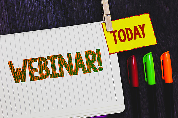 포토 JPG 해외이미지 학생 교육 운동화 비즈니스 교실 학교 회의 설명 사람없음 스터디 컴퓨터 디지털 강사 교사 모임 작업 네트워크 발표 가르침 그룹 작업실 연결 토론 사이버 온라인 전자상거래 인터넷주소 개발 세미나 소셜 온라인강의 가상 네트워킹 연습생 포럼 해외포토 직업 신발 인터넷 모션 전자제품 학습 강의 연습 파일형식 언택트 이미지허브