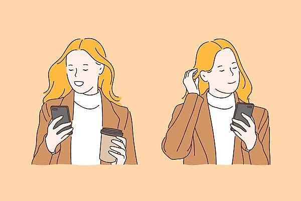 EPS 해외이미지 응시 여자 일러스트 비즈니스 들기 상반신 성인 두명 스마트폰 비즈니스우먼 테이크아웃컵 성인여자만 해외일러스트 시선 모션 사람 컵 핸드폰 스마트기기 직장인 여자만 성인만 파일형식 벡터 이미지허브