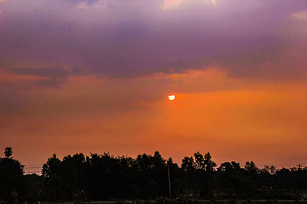 포토 JPG 해외이미지 공원 파도 여행 백그라운드 오렌지 자연 벽지 하늘 아침 날씨 휴가 산 파노라마 사람없음 야외 빨간색 물 빛 세트 태양 뷰티 반사 일출 맑음 보라색 일몰 낭만 광선 황금 저녁 순수 열정 장면 태평양 천국 수평선 해외포토 주간 자연요소 공공시설 감정 바다 컬러 컨셉 과일 촬영기법 노을 야간 생태계 파일형식 이미지허브