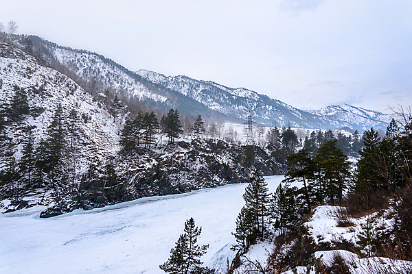 포토 JPG 해외이미지 나무 여행 겨울 자연 하늘 산 파노라마 풍경 사람없음 야외 물 파란색 강 반사 얼음 추위 숲 해외포토 자연요소 식물 계절 컬러 촬영기법 생태계 파일형식 이미지허브
