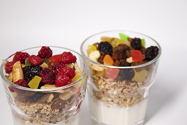 포토 JPG 해외이미지 열매 음식 조각 백그라운드 다이어트 과일 유리 아침 디저트 건강 사람없음 빨간색 여름 식사 우유 견과류 흰색 항아리 달콤 맛 아침식사 인스턴트 소프트포커스 시리얼 흰배경 산딸기 아몬드 베리 요거트 건강식 점심식사 건포도 뮤즐리 숙성 영양분 오트밀 요구르트 핸드메이드 귀리 그래놀라 해외포토 주간 식물 계절 컬러 컨셉 재질 포도 유제품 곡류 촬영기법 도자기 건과일 파일형식 이미지허브