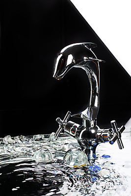 포토 JPG 해외이미지 디자인 백그라운드 컨셉 가정 아파트 주택 실내 사람없음 내부 장식 물 빛 금속 기계 장비 회색 젖음 추위 욕실 흰색 액체 고급 우아함 수리 닫기 떨어짐 위생 씻기 믹서 순수 오브젝트 싱크대 수도꼭지 온도 공학 위생관리 철강 스타일 해외포토 자연요소 교육 컬러 모션 재질 관리 건물 청결 개수대 파일형식 이미지허브