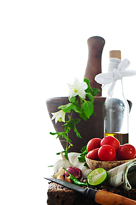 포토 JPG 해외이미지 전통 라이프스타일 문화 음식 백그라운드 잎 다이어트 토마토 채소 과일 재료 텍스트 건강 마늘 요리 사람없음 장식 빨간색 초록색 여름 빛 노란색 주방 정원 식사 저녁식사 이탈리아 샐러드 성장 가을 흰색 신선 양념 맛 기름 지중해 먹기 허브 올리브 레시피 리빙 내추럴 점심식사 고립 카피스페이스 맛있는 해외포토 식물 계절 열매 유럽 바다 컬러 컨셉 모션 생활 공백 파일형식 이미지허브