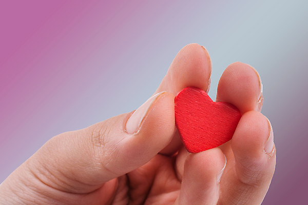 포토 JPG 해외이미지 모양 손 디자인 결혼 추상 발렌타인데이 사랑 미술 사람없음 장식 빨간색 낭만 하트 잡기 심볼 열정 해외포토 감정 컬러 컨셉 무늬 모션 데이이벤트 문화예술 이벤트 신체부위 파일형식 이미지허브