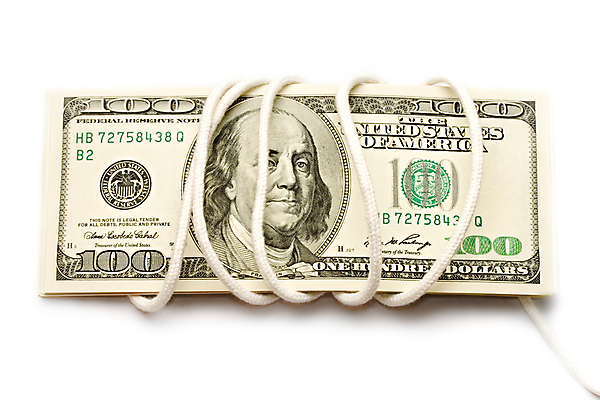 포토 JPG 해외이미지 종이 선 밧줄 줄 백그라운드 컨셉 돈 비즈니스 성공 넥타이 사람없음 초록색 금융 경제 빛 세일 달러 미국 저축 흰색 재산 가난 사인 투자 만들기 결제 조심 느림 흙더미 계산서 고립 예산 위기 비용 해외포토 레이스천 잡화 컬러 북아메리카 모션 흙 직물 파일형식 더미 이미지허브