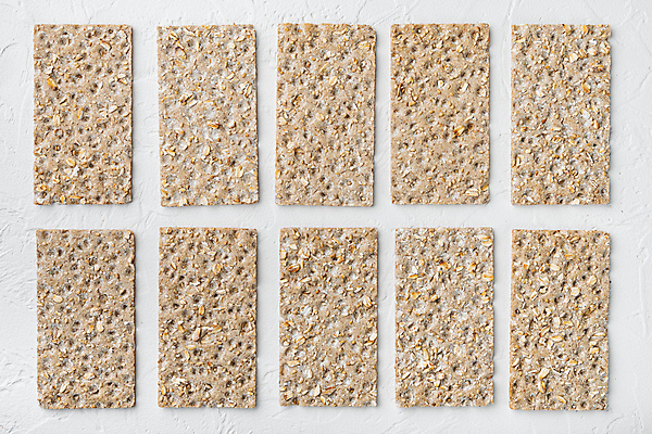 포토 JPG 해외이미지 실내 사람없음 하이앵글 크래커 흰배경 일렬 호밀크래커 해외포토 뷰포인트 백그라운드 내부 쿠키 흰색 파일형식 이미지허브