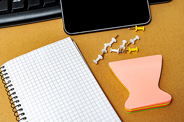 포토 JPG 해외이미지 스튜디오촬영 디자인 종이 컨셉 비즈니스 교실 탁자 아이디어 실내 사람없음 책 학습 연필 다이어리 공백 장비 메시지 편지 천 책상 문제집 시트 정물화 카피스페이스 해외포토 교육 가구 학교 학용품 내부 필기구 사무용품 직물 그림 파일형식 이미지허브