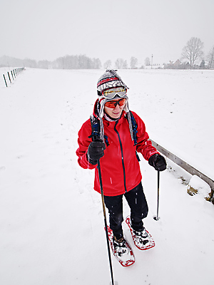 포토 JPG 해외이미지 계절 스포츠 여행 겨울 오렌지 자국 자연 하늘 스키 산 건강 야외 두명 목재 파란색 운동복 노란색 활발 추위 흰색 시간 아내 황무지 은퇴 언덕 싱글 흥분 스키선수 선로 캡모자 눈내림 해외포토 레이스천 나무 모자_잡화 옷 감정 컬러 컨셉 과일 재료 겨울스포츠 운동선수 눈_날씨 사람 직물 생태계 파일형식 이미지허브