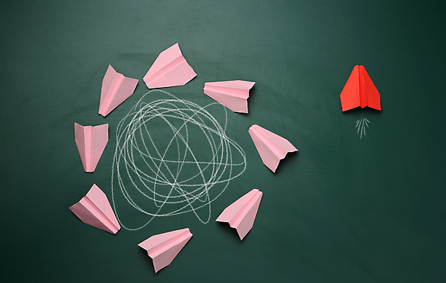 포토 JPG 해외이미지 선 비즈니스 아이디어 실내 사람없음 원형 엉킴 종이비행기 오브젝트 초록배경 사고력 해외포토 도형 백그라운드 컨셉 내부 초록색 종이접기 파일형식 이미지허브