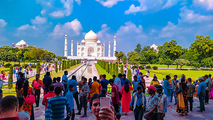 포토 JPG 해외이미지 전통 라이프스타일 여자 남자 종교 도로 여행 건축양식 휴가 사람없음 여름 파란색 관광지 도시풍경 성당 교회 여행객 걷기 탑 세계문화유산 무덤 성 보행자 도심 이슬람교 모스크 시티라이프 천연기념물 랜드마크 명승지 사당 해외포토 건축물 계절 건축 길 컬러 종교건축 교통시설 모션 사람 풍경 건물 생활 문화재 도시 파일형식 이미지허브