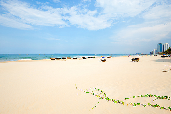 포토 JPG 해외이미지 전통 아시아 문화 모래 바다 여행 백그라운드 자연 하늘 아침 낚시 동양인 풍경 사람없음 야외 바구니 시골 원형 보트 노 베트남 해외포토 주간 도형 나라 배_교통 레저 인종 동남아시아 생태계 선박 파일형식 이미지허브