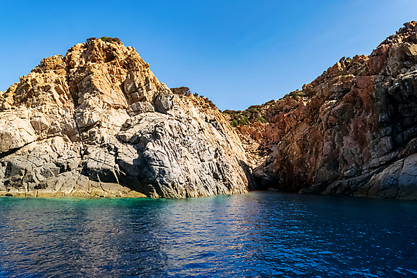 포토 JPG 해외이미지 유럽 모래 바다 섬 여행 자연 하늘 휴가 휴식 사람없음 야외 초록색 물 파란색 컬러풀 햇빛 태양 뷰티 맑음 일몰 이탈리아 흰색 만 보트 지중해 암초 터키석 파라다이스 해외포토 자연요소 나라 컬러 컨셉 배_교통 날씨 노을 보석 생태계 파일형식 이미지허브