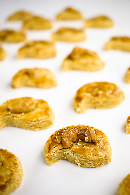 포토 JPG 해외이미지 전통 음식 백그라운드 디저트 새해 주택 기념 따뜻함 요리 동양인 사람없음 갈색 쌓기 쿠키 축제 중국 빵집 흰색 대접 신선 황금 달콤 맛 설탕 굽기 땅콩 서빙 버터 충동구매 구식 핸드메이드 맛있는 안락 해외포토 아시아 컬러 컨셉 모션 인종 건물 쇼핑 상점 견과류 구이 과소비 파일형식 이미지허브