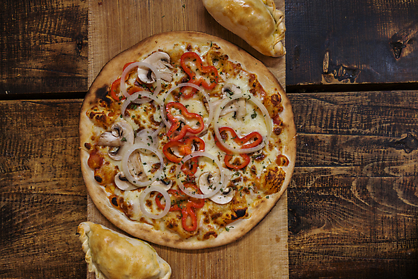 포토 JPG 해외이미지 전통 접시 음식 백그라운드 육류 요리 사람없음 식사 저녁식사 치킨 미국 소고기 튀김 흰색 신선 굽기 가득함 반죽 레시피 칠레 남쪽 아르헨티나 폭식 다진 번 부에노스아이레스 스페인어 우루과이 페스츄리 핸드메이드 해외포토 식기 빵 컬러 북아메리카 식재료 남아메리카 구이 방향 닭고기요리 파일형식 이미지허브