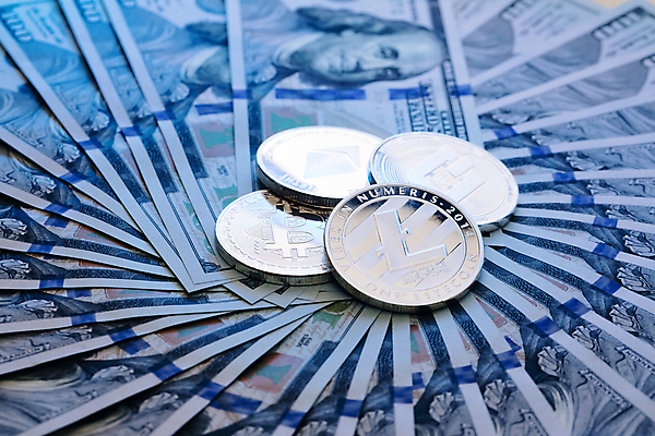 포토 JPG 해외이미지 지폐 돈 인터넷 비즈니스 사람없음 목재 금융 경제 달러 금속 디지털 동전 네트워크 시장 재산 암호 은색 발굴 심볼 사인 무역 체크무늬 회전 투자 상업 전자 토막 전자상거래 광부 지능 가상 해외포토 나무 직업 산업 컬러 무늬 재료 재질 파일형식 이미지허브