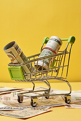 포토 JPG 해외이미지 종이 지폐 돈 사람없음 금융 쌓기 달러 상점 절약 구매 속도 투자 환율 우즈베키스탄 계산서 매각 부정부패 해외포토 컨셉 비즈니스 모션 경제 쇼핑 재산 중앙아시아 파일형식 이미지허브