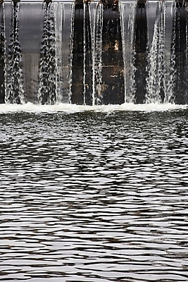 포토 JPG 해외이미지 산업 호수 자연 바닥 사람없음 초록색 물 빛 강 환경 힘 폭포 흐름 에너지 개울 떨어짐 빨래 매끈함 주식 발사 실크 댐 광택 공학 배수구 제어 해외포토 자연요소 공공시설 교육 컬러 컨셉 가사 금융 직물 감각 생태계 파일형식 이미지허브