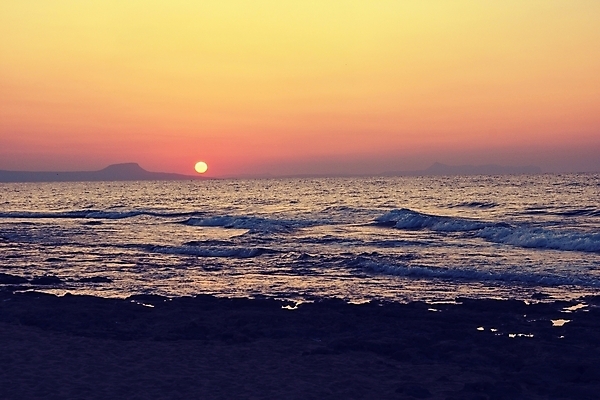 포토 JPG 해외이미지 파도 바다 자연 하늘 아침 파노라마 사람없음 야외 햇빛 태양 일출 맑음 지중해 해외포토 주간 자연요소 날씨 촬영기법 노을 생태계 파일형식 이미지허브