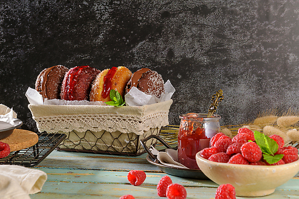 포토 JPG 해외이미지 디저트 실내 사람없음 바구니 도넛 담기 산딸기 딸기잼 해외포토 음식 과일 모션 내부 잼 파일형식 이미지허브