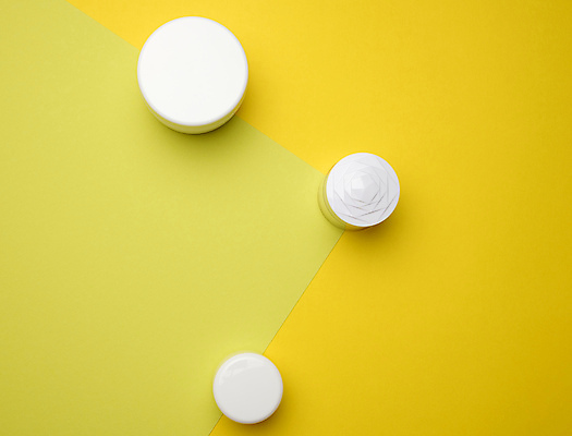 포토 JPG 해외이미지 종이 실내 사람없음 하이앵글 화장품 크림 노란배경 해외포토 뷰포인트 백그라운드 내부 뷰티 노란색 파일형식 이미지허브