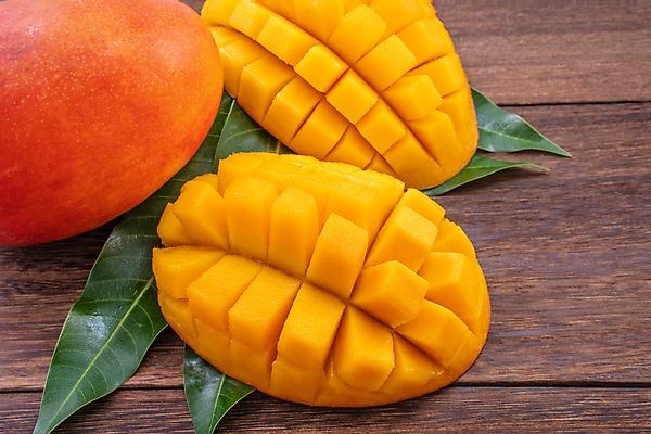 포토 JPG 해외이미지 스튜디오촬영 나뭇잎 근접촬영 사람없음 목재 하이앵글 노란색 망고 해외포토 나무 뷰포인트 컬러 잎 재료 실내 열대과일 파일형식 이미지허브