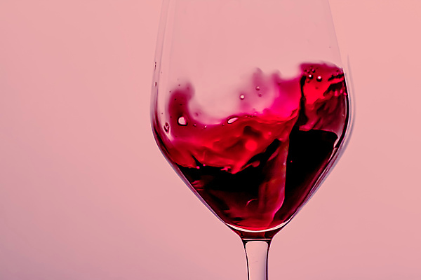 포토 JPG 해외이미지 와인잔 실내 사람없음 와인 레드와인 액체표현 분홍색배경 해외포토 분홍색 백그라운드 술잔 주류 순간포착 내부 액체 파일형식 이미지허브
