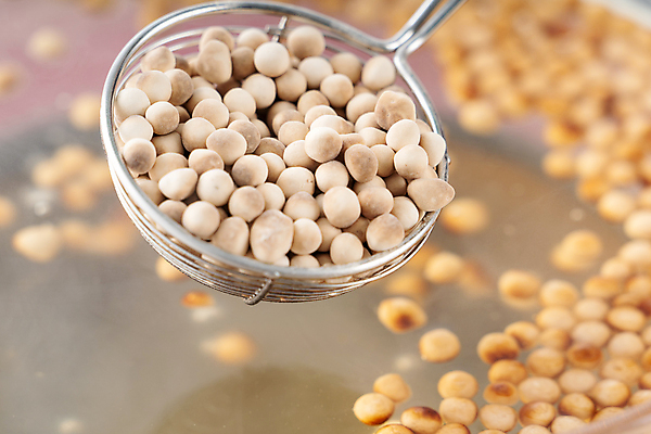 포토 JPG 해외이미지 디저트 실내 근접촬영 사람없음 아웃포커스 물 채망 끓이기 타피오카펄 해외포토 자연요소 음식 뷰포인트 모션 주방용품 촬영기법 내부 파일형식 이미지허브