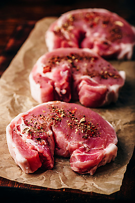 포토 JPG 해외이미지 생고기 육류 돼지고기 근접촬영 사람없음 향신료 등심 종이호일 해외포토 뷰포인트 식재료 향미료 파일형식 이미지허브